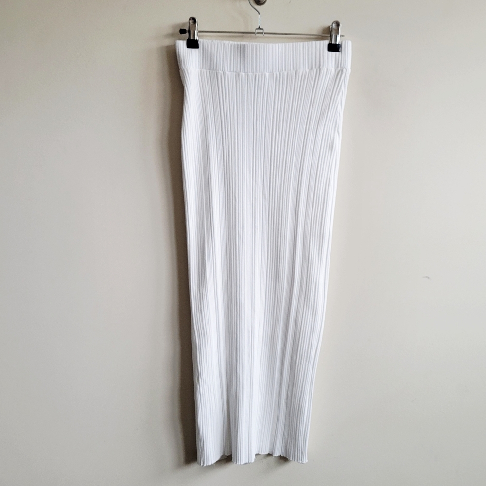 The Range Wave Rib Button-Up‎ Skirt -White - Picture 8 of 10